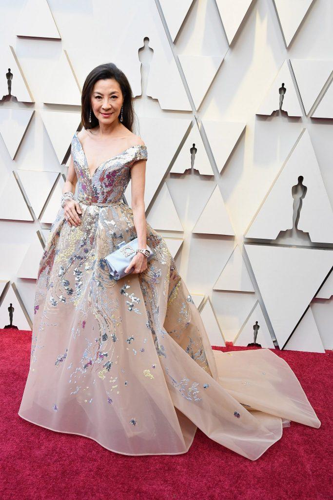 oscar 2019 alley girlmichelle yeoh dress and jewelry 1