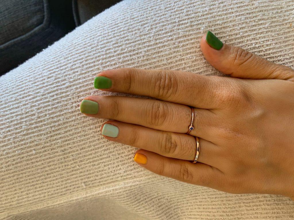 different color nails with green e1558483527585