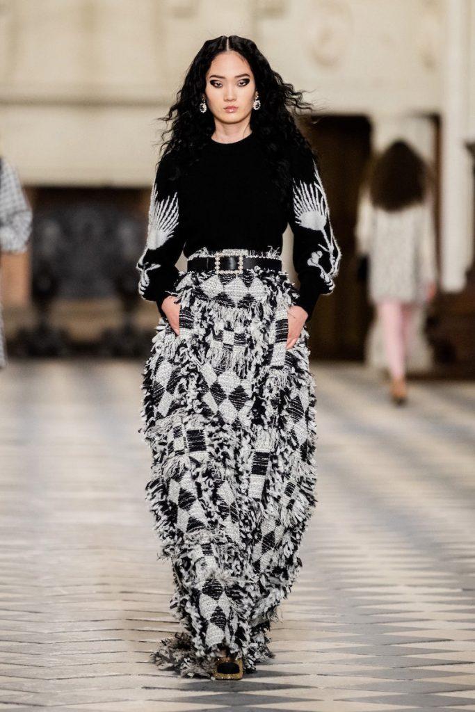 Chanel Métiers dArt 2021 Collection maxi skirt