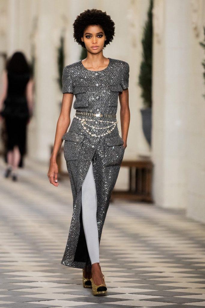 Chanel Métiers dArt 2021 gray dress