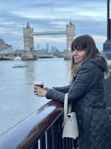 Burberry Lightweight Quilted Coat Review alley girl fashion and lifestyle website tower bridge