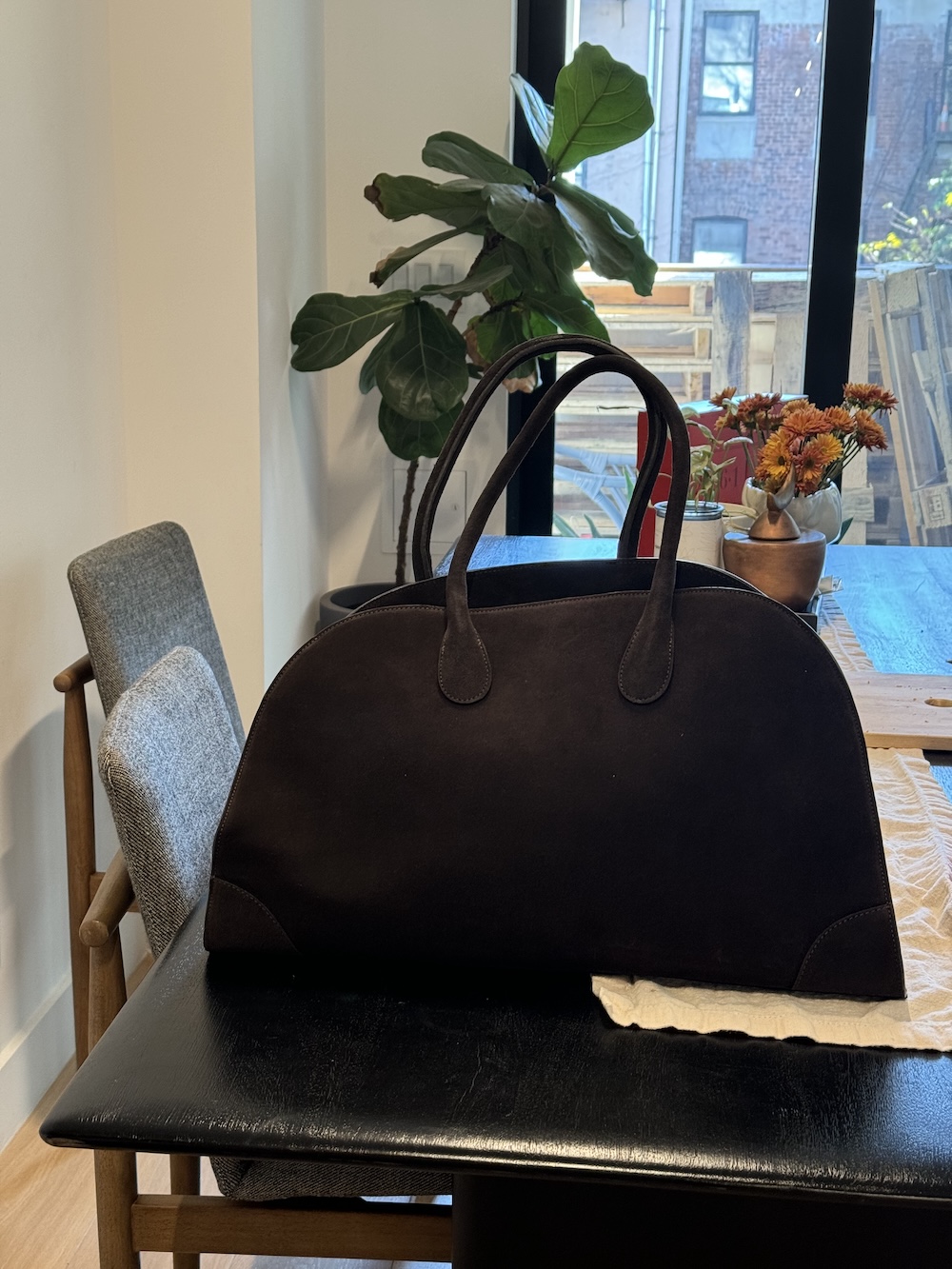 32 Chocolate brown outfits Will Make You Look Ultra Chic and Expensive 4 COS Studio Bowling Bag Review